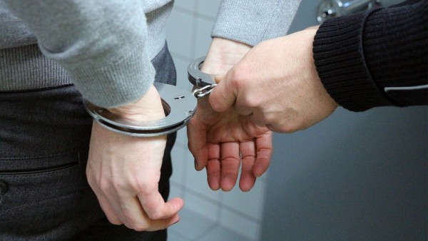 妻を11回刺して殺害した77歳の男「高齢なので危険ではない」と釈放後、別の女性をめった刺しにして殺害