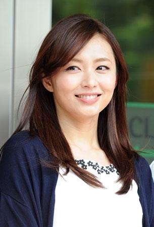 嵐・二宮の彼女・伊藤アナが番組降板!