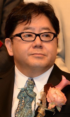 坂道シリーズ路線が変わった 秋元とコラボ「吉本坂46」あの炎上タレント参加する?