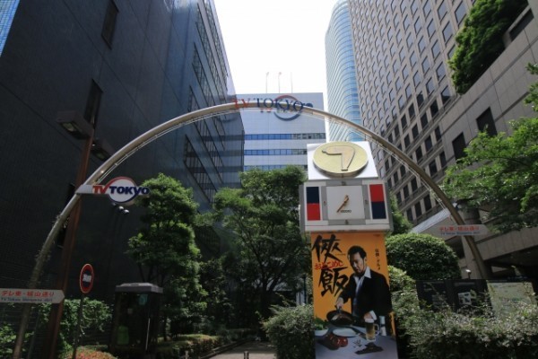 音が聞こえない…KinKi Kids、テレ東音楽祭でトラブルも二人の絆に称賛 剛の耳の病状に心配も