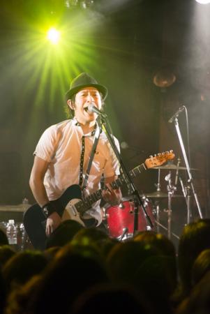 次は100歳でやる!? 杉本恭一50歳バースデーライブ「KYO1 / KYO50」