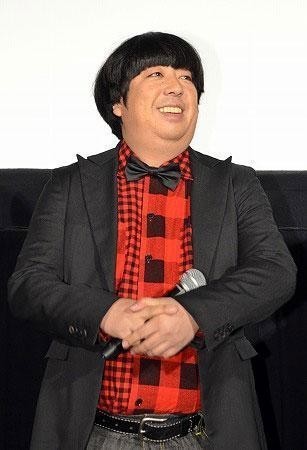 バナナマン日村の淫行騒動、女性側に猛バッシング 旧知の仲であるおぎやはぎも「情報が古い」