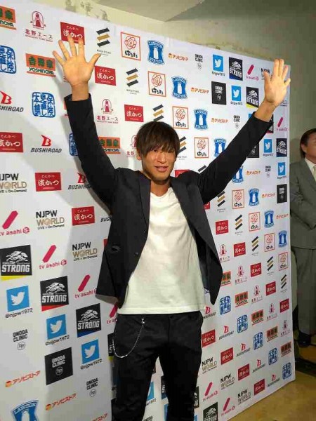 飯伏幸太「棚橋さんが言ってた覚悟がわかった」新日本プロレスに“生涯”入団発表!