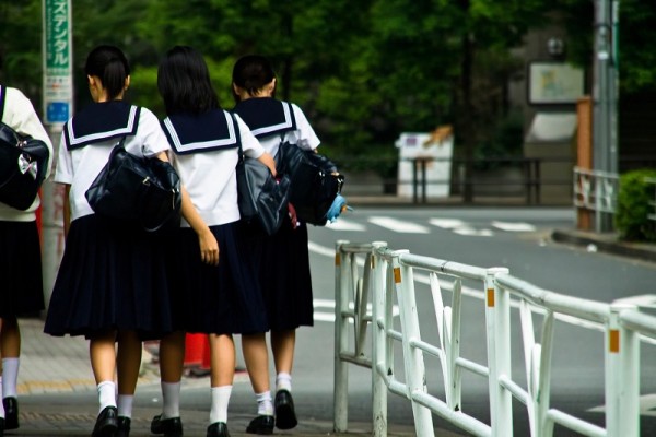 下半身裸に座布団…刺殺された14歳少女、ひた隠しにした“用事”とは?【未解決事件ファイル】