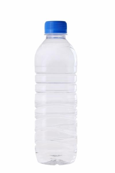 危険な水分補給 「ペットボトル症候群」に注意