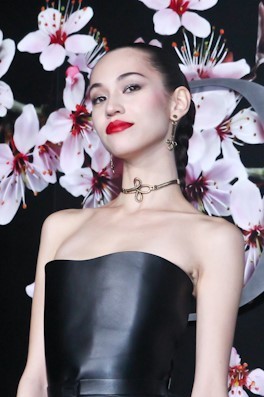 水原希子、1Dハリーとの熱愛報道について週刊誌との直接メールを晒し、完全否定