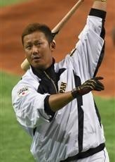 インスタ開始1日でスーパーのカートに乗り炎上の中田翔 「止めさせるべき」との声も