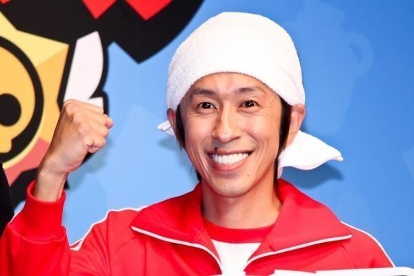 「お前には軽蔑しか感じない」カジサックの“絡み”に評論家が激怒! 「芸人ノリ」を持ち込みすぎた?