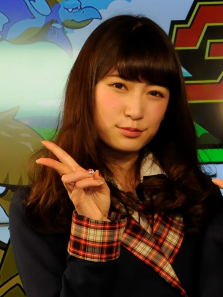 NMB吉田朱里、ユーチューブ動画でコスメブランド店を名指しで愚痴 「影響力考えて」批判集まる