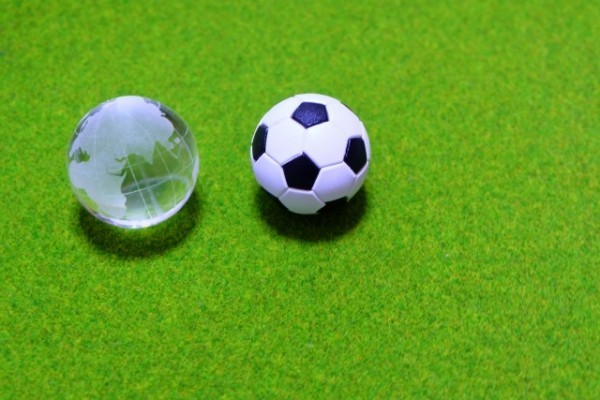 “延長戦”のキックオフ?FIFAがロシアW杯ベストゴールへの投票を呼びかけ