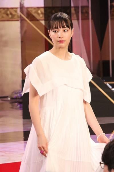 あれれ、広瀬すず?ネットの“すっぴん写真”に仰天