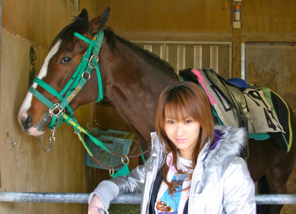藤川京子の今日この頃「競馬には 不可逆的 自責の念は ケチった結果 まさかの思い」万葉ステークス