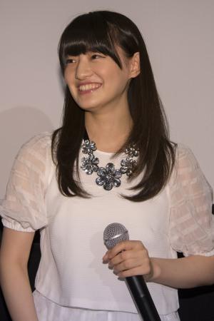 乃木坂46・中田花奈 男性に手を触れられビックリ!