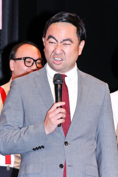 レイザーラモンRG、カルロス・ゴーンネタで新境地?『R-1』優勝へ向け本気のコスプレ