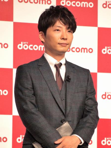 こんなかわいい3人見たことない! 星野源が新田真剣佑、長谷川博己、浜辺美波をプロデュース?