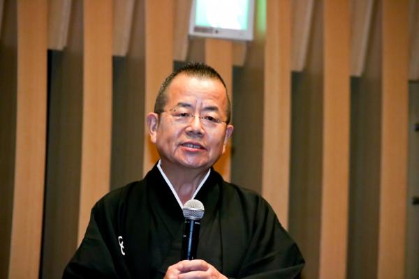 「5時間半かからないように」桂文珍、吉本興業の会見を揶揄?