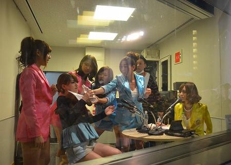 解散カウントダウン恵比寿マスカッツのラジオ生放送にファン300人! 希志あいの「全力で逆走していきたい」