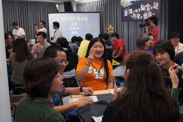 芸人と一緒に“エンジョイプレイ”! 人気芸人集合の「異言語脱出ゲーム」って何?