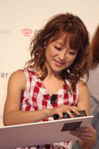 鈴木奈々と菊地亜美が不仲説を否定「お互い高め合ってる」