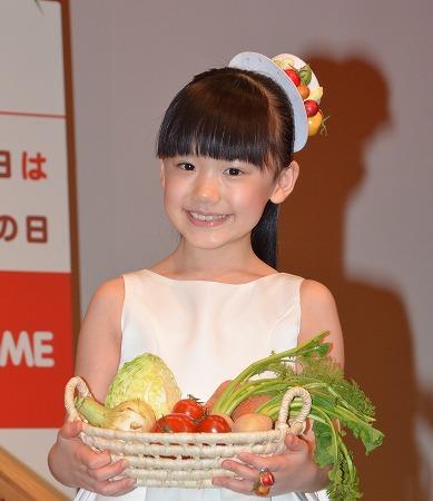 芦田愛菜ちゃんが「野菜をたくさん食べましょうね」と「愛菜の日」に大よろこび!