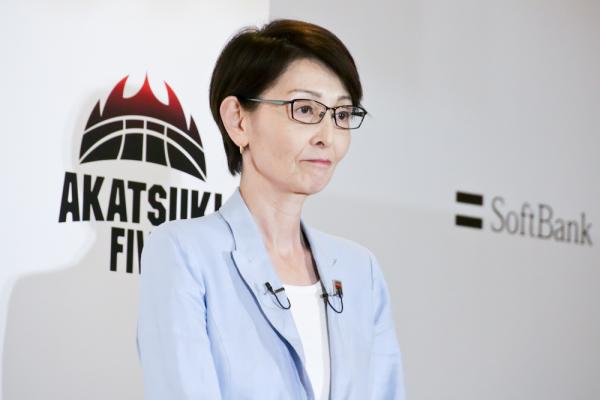 バスケ日本代表、3億円ゲット! 八村塁はソフトバンクの5Gイメージキャラクターに