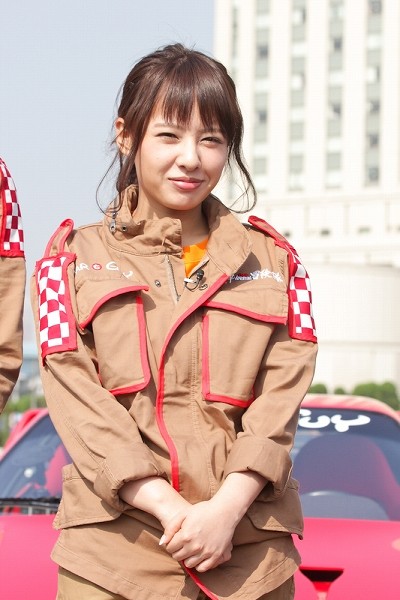 元NMB48山田菜々、吉村崇に豊満ボディアピール「脱いだら結構すごいんです」