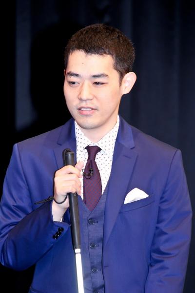 レイザーラモンRG、カルロス・ゴーンネタで新境地?『R-1』優勝へ向け本気のコスプレ