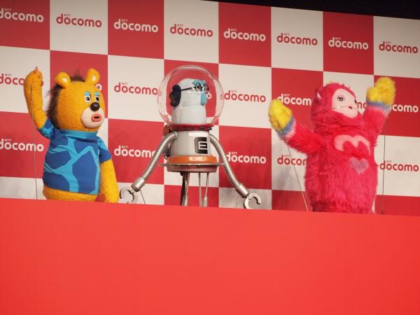 こんなかわいい3人見たことない! 星野源が新田真剣佑、長谷川博己、浜辺美波をプロデュース?