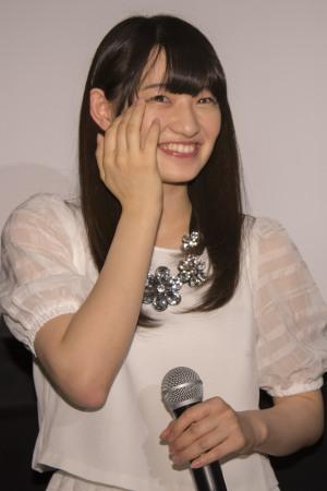 乃木坂46・中田花奈 男性に手を触れられビックリ!