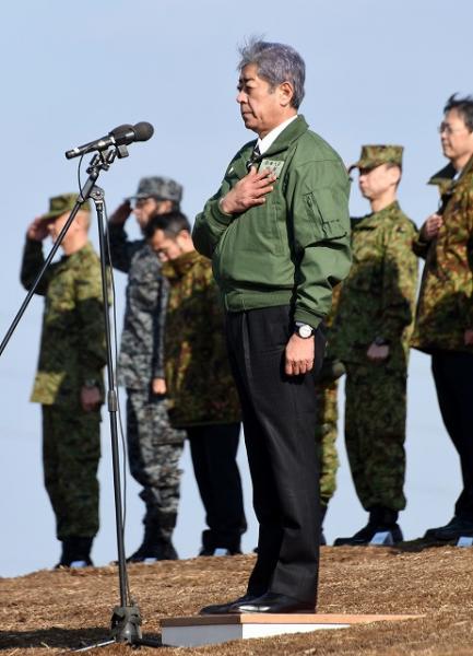 第一空挺団降下始め