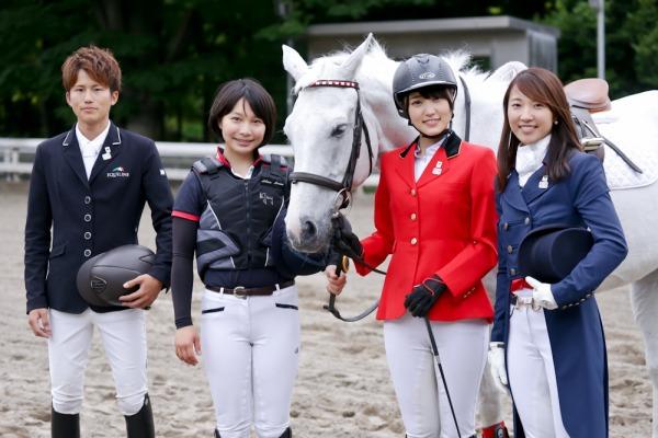 欅坂46の菅井友香、馬術スペシャルアンバサダーに就任! 乗馬コスも披露